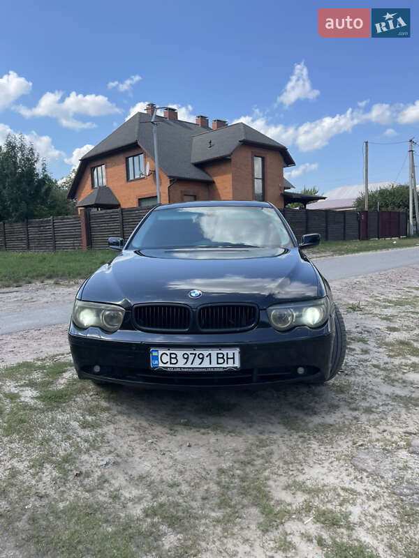 Седан BMW 7 Series 2004 в Чернигове