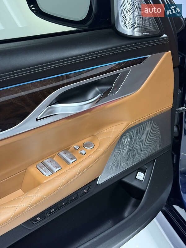 Седан BMW 7 Series 2019 в Одессе