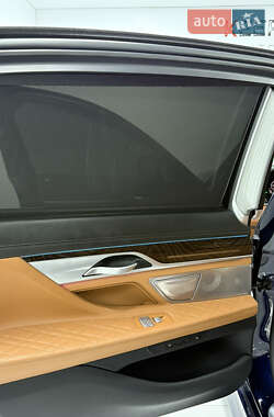Седан BMW 7 Series 2019 в 