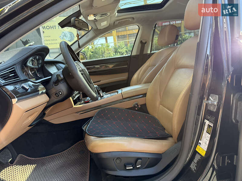 Седан BMW 7 Series 2011 в Одесі