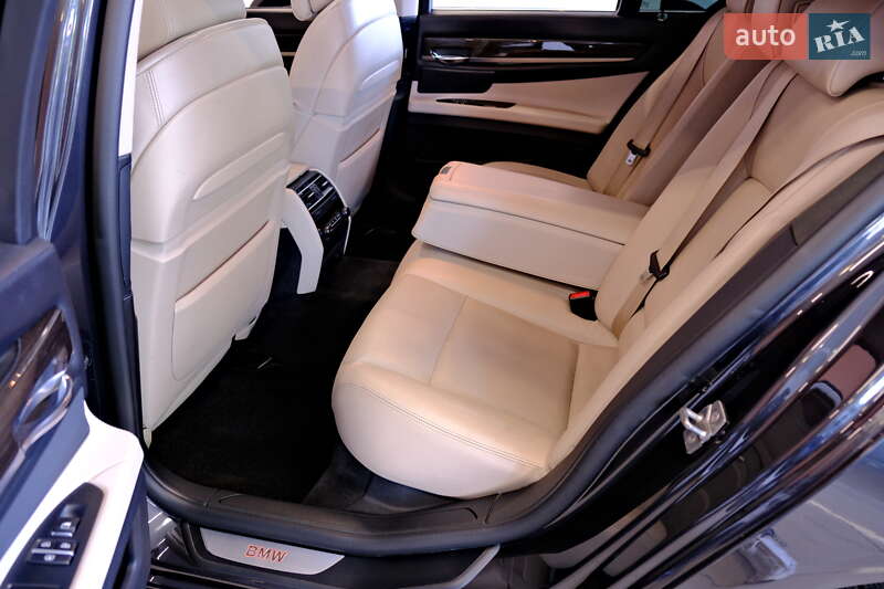 Седан BMW 7 Series 2012 в Одесі