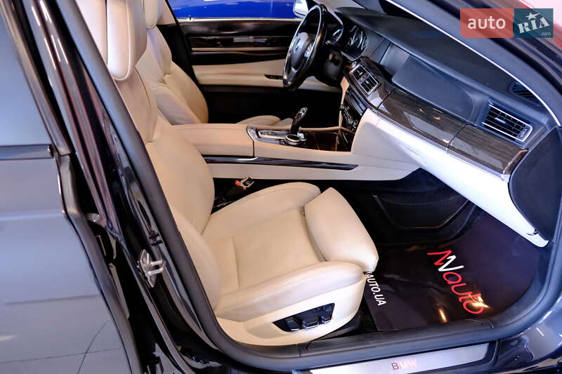 Седан BMW 7 Series 2012 в Одесі