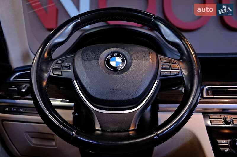Седан BMW 7 Series 2012 в Одесі