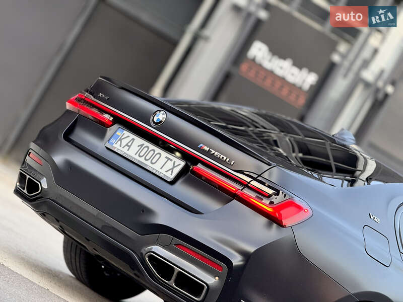 Седан BMW 7 Series 2021 в Киеве