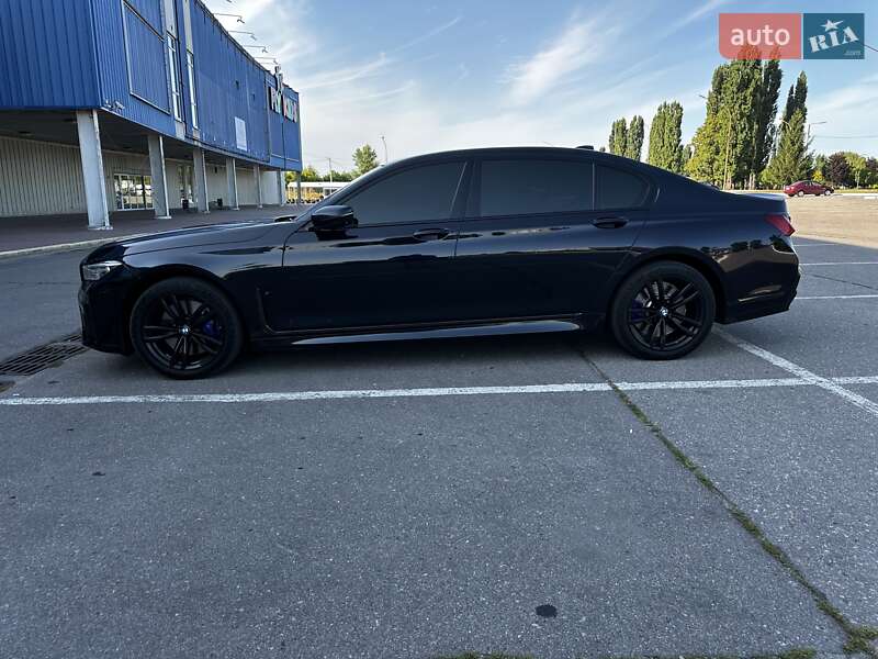 Седан BMW 7 Series 2019 в Кременчуці
