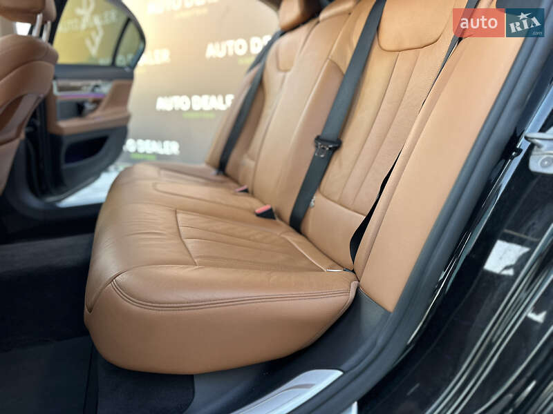 Седан BMW 7 Series 2016 в Виннице фото 33 Седан BMW 7 Series 2016 в Виннице