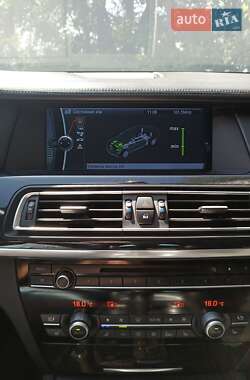 Седан BMW 7 Series 2009 в 