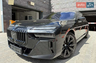 Седан BMW 7 Series 2023 в Киеве