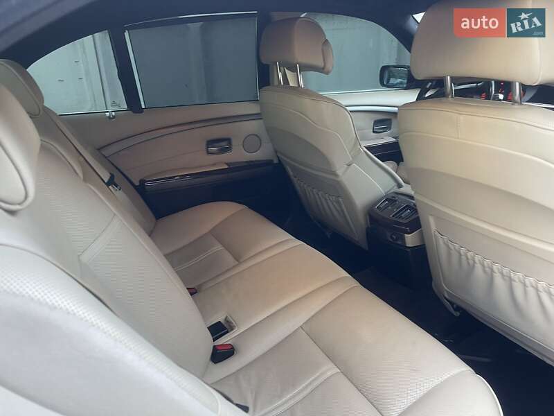 Седан BMW 7 Series 2007 в Днепре