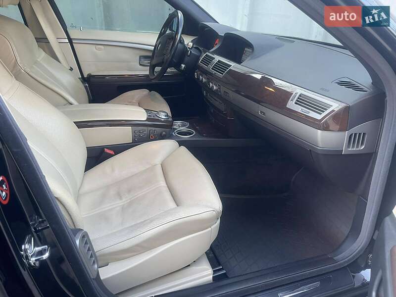 Седан BMW 7 Series 2007 в Днепре