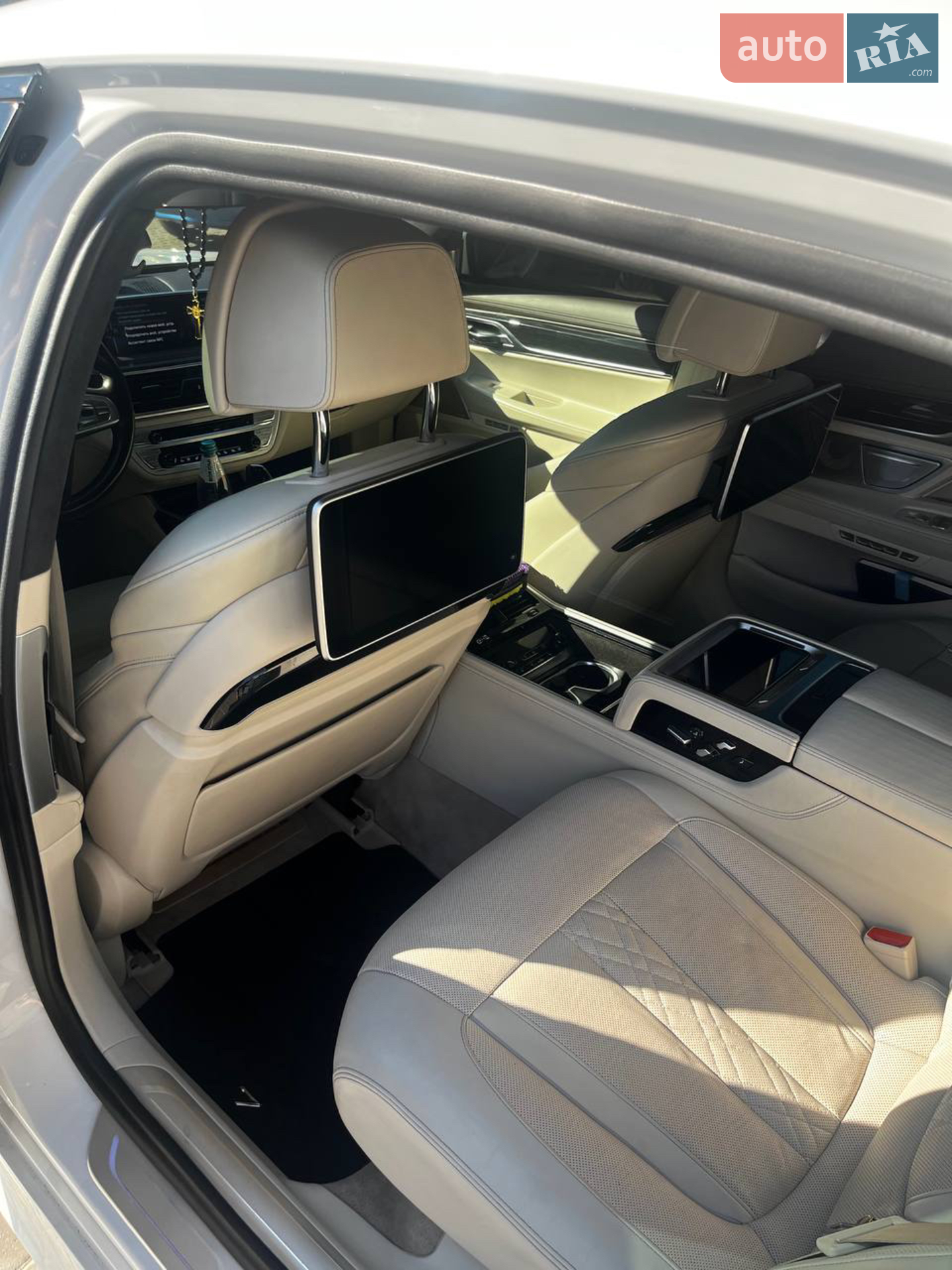 2015 BMW 7er - мініатюра 27