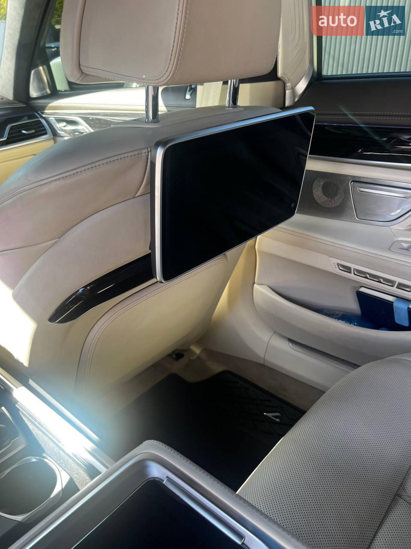 2015 BMW 7er - мініатюра 30