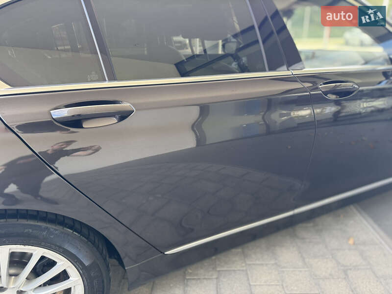 Седан BMW 7 Series 2016 в Ивано-Франковске фото 13 Седан BMW 7 Series 2016 в Ивано-Франковске
