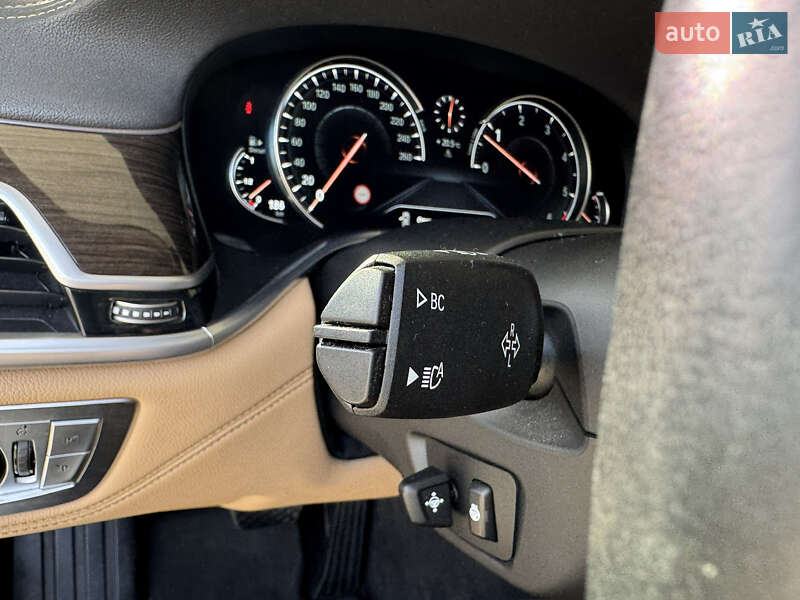 Седан BMW 7 Series 2016 в Ивано-Франковске фото 36 Седан BMW 7 Series 2016 в Ивано-Франковске