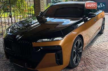 Седан BMW 7 Series 2023 в Киеве