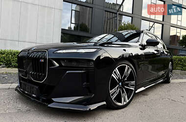 Седан BMW 7 Series 2023 в Львове
