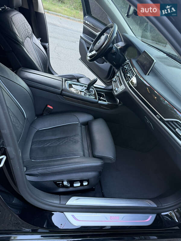 Седан BMW 7 Series 2020 в Києві фото 16 Седан BMW 7 Series 2020 в Києві