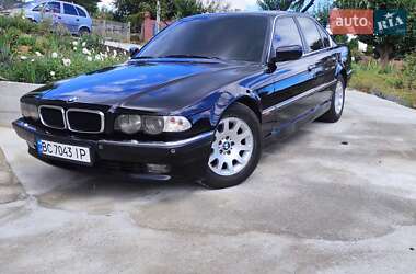 Седан BMW 7 Series 2001 в  фото 15 Седан BMW 7 Series 2001 в