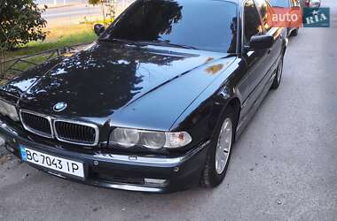 Седан BMW 7 Series 2001 в  фото 2 Седан BMW 7 Series 2001 в