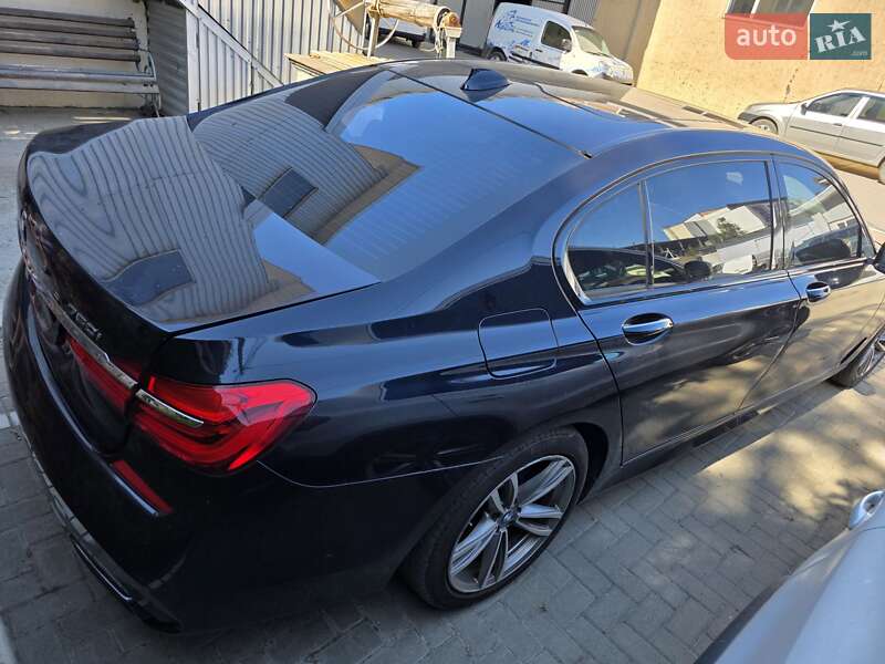 Седан BMW 7 Series 2016 в Черновцах