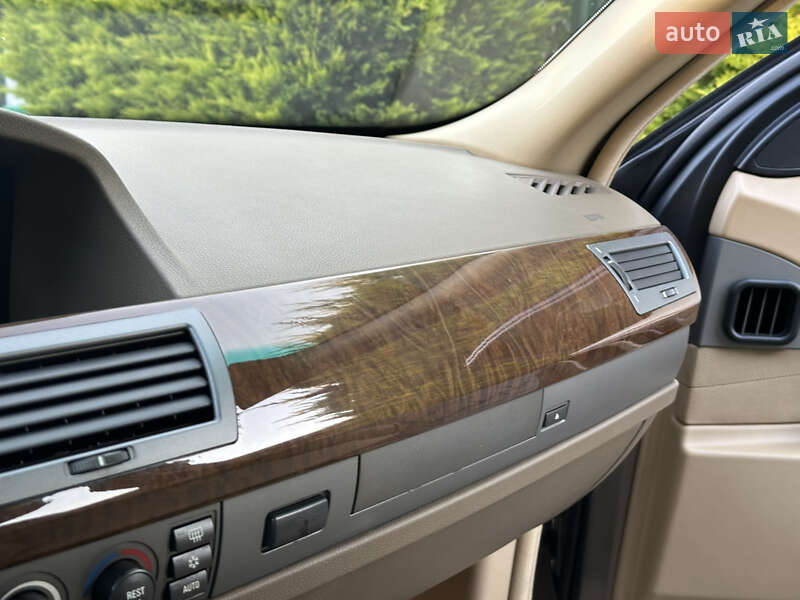 Седан BMW 7 Series 2004 в Одессе