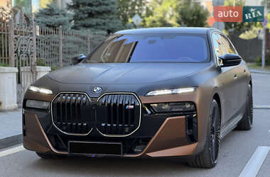 Седан BMW 7 Series 2025 в Киеве