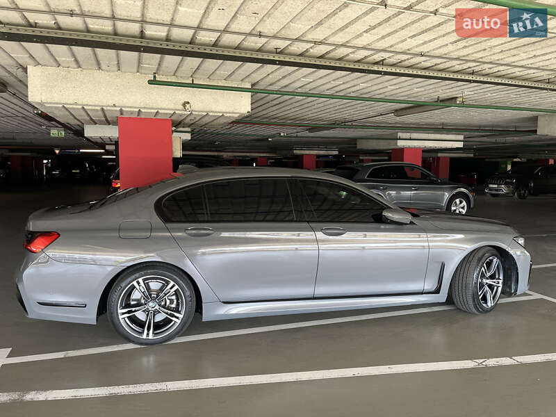 Седан BMW 7 Series 2017 в Киеве фото 12 Седан BMW 7 Series 2017 в Киеве
