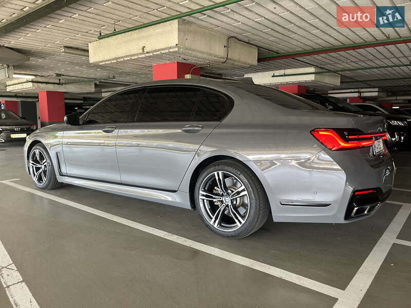 Седан BMW 7 Series 2017 в Киеве фото 37 Седан BMW 7 Series 2017 в Киеве