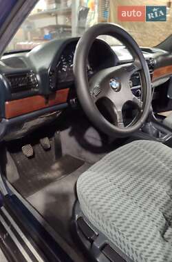 Седан BMW 7 Series 1987 в 