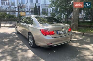 Седан BMW 7 Series 2011 в 