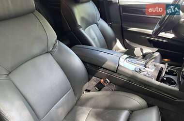 Седан BMW 7 Series 2011 в 