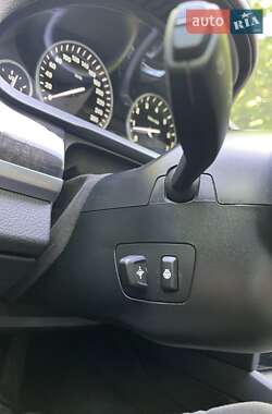 Седан BMW 7 Series 2011 в 