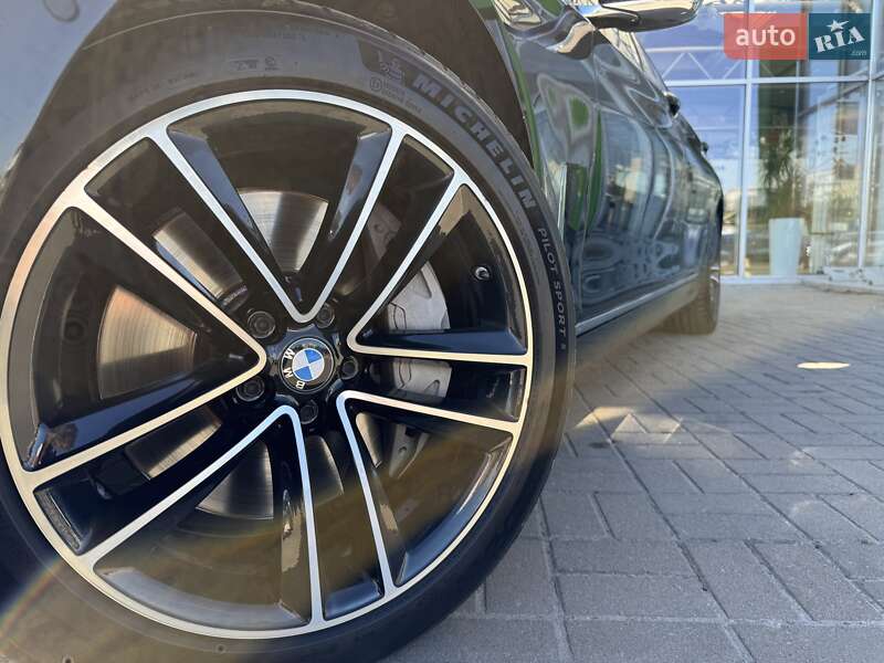 Седан BMW 7 Series 2019 в Киеве