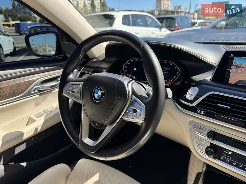 Седан BMW 7 Series 2019 в Киеве