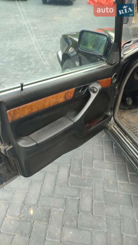 Седан BMW 7 Series 1990 в Бориславе фото 7 Седан BMW 7 Series 1990 в Бориславе