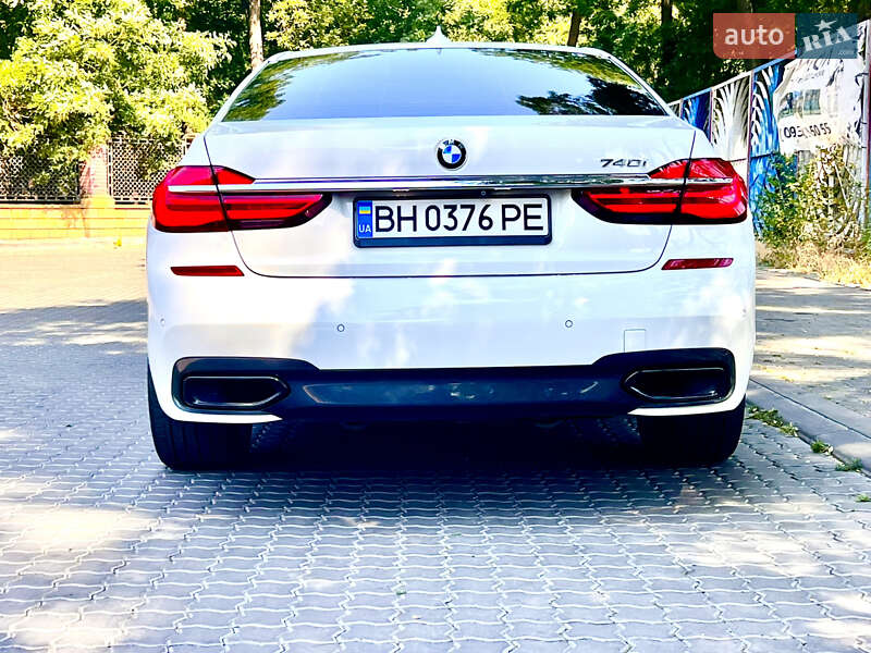 Седан BMW 7 Series 2015 в Одесі