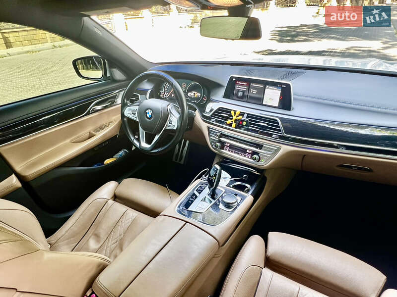 Седан BMW 7 Series 2015 в Одесі