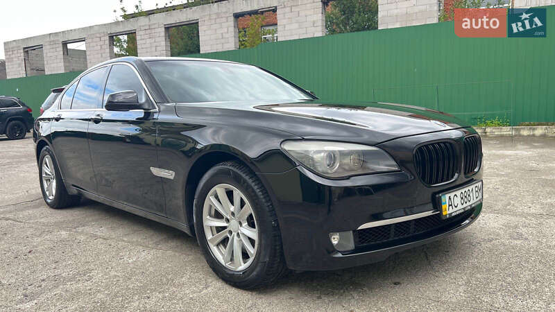 Седан BMW 7 Series 2011 в Горохове