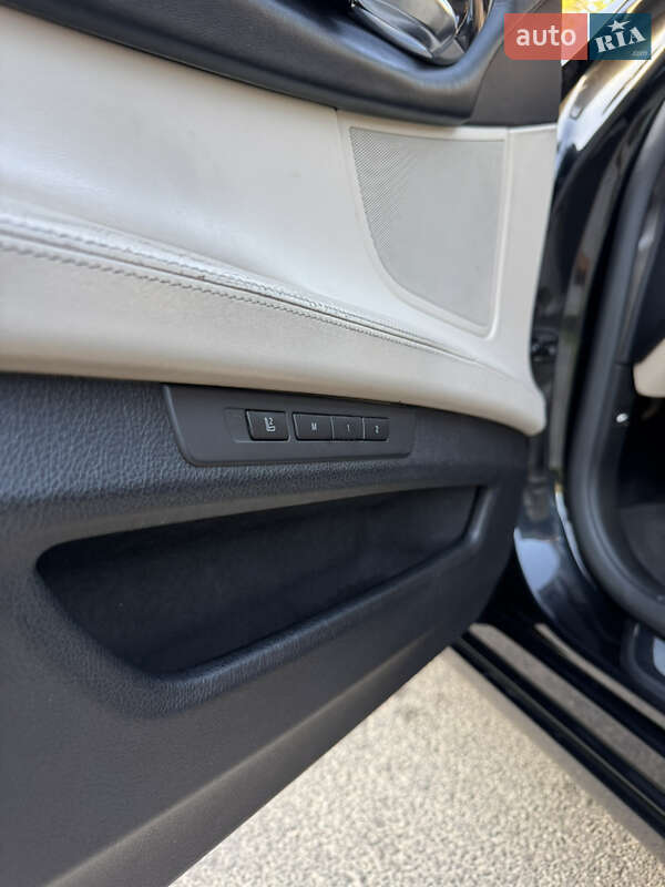 Седан BMW 7 Series 2011 в Днепре