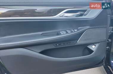 Седан BMW 7 Series 2022 в 