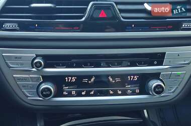 Седан BMW 7 Series 2022 в 