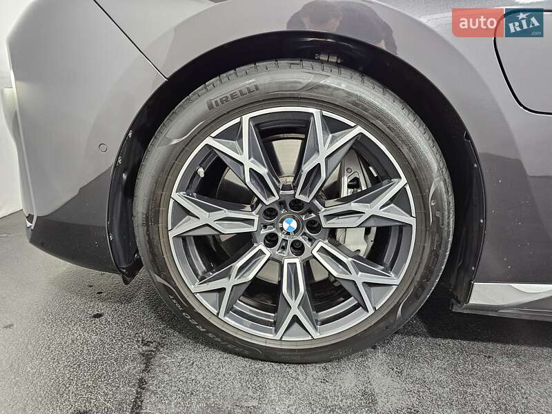 Седан BMW 7 Series 2023 в Киеве