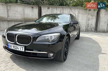 Седан BMW 7 Series 2009 в Ровно