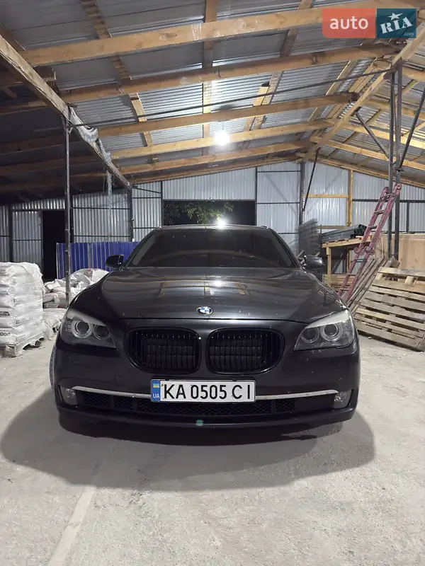 BMW 7 Series 2011