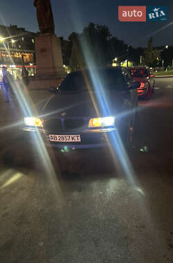 Седан BMW 7 Series 1995 в Хмельницком