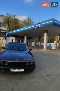 Седан BMW 7 Series 1987 в Вінниці