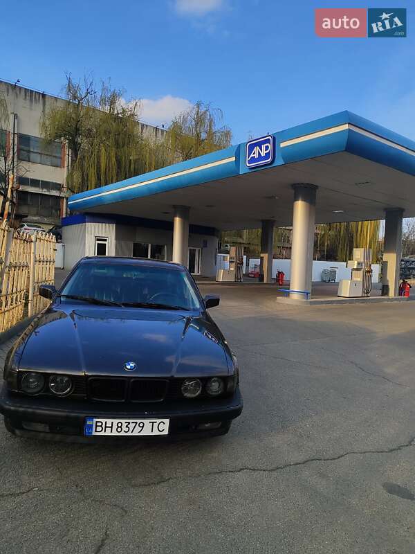 BMW 7 Series 1987