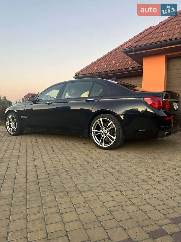 Седан BMW 7 Series 2015 в Києві