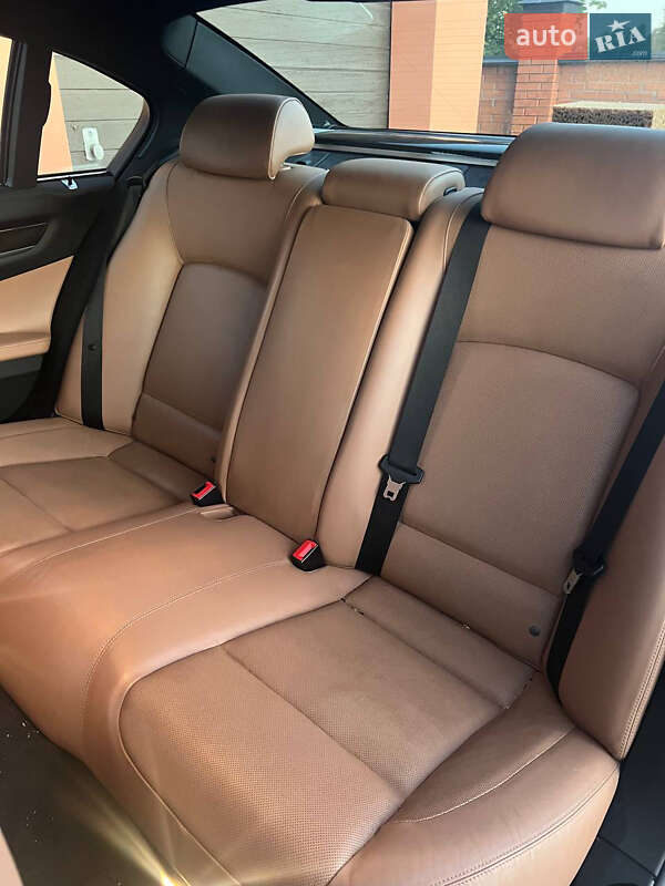 Седан BMW 7 Series 2015 в Києві