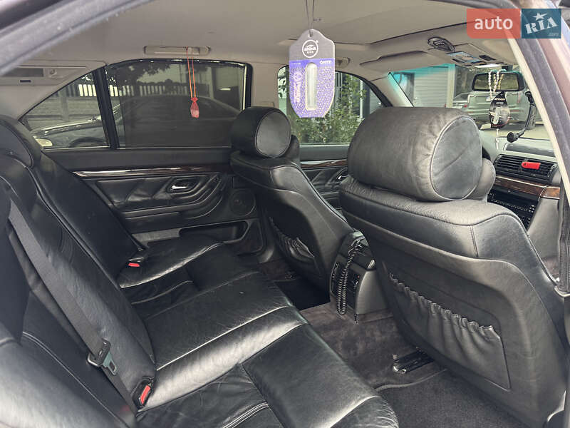 Седан BMW 7 Series 1995 в Івано-Франківську